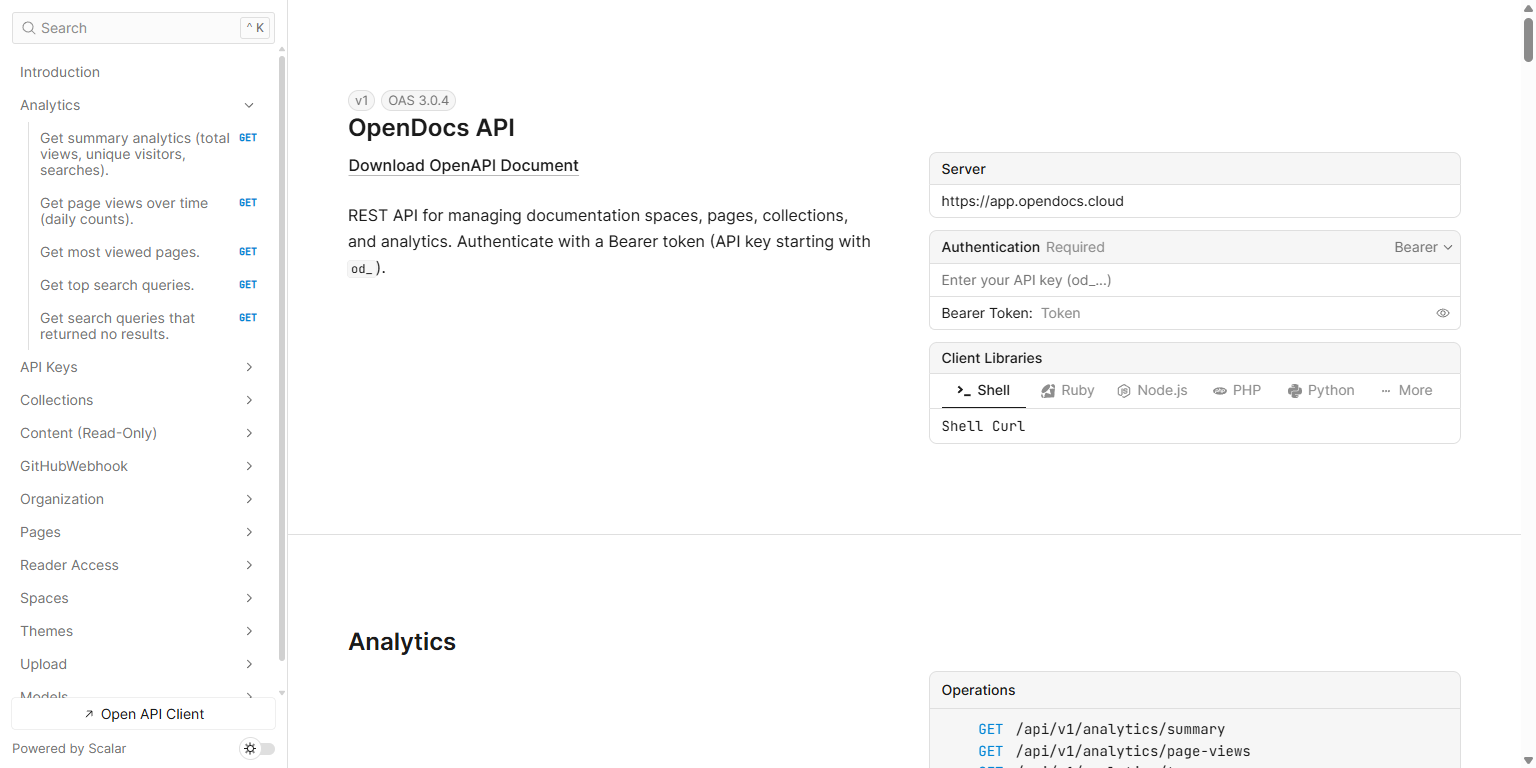 Referência da API do OpenDocs mostrando a especificação OAS 3.0 com grupos de endpoints de Análises e Chaves de API